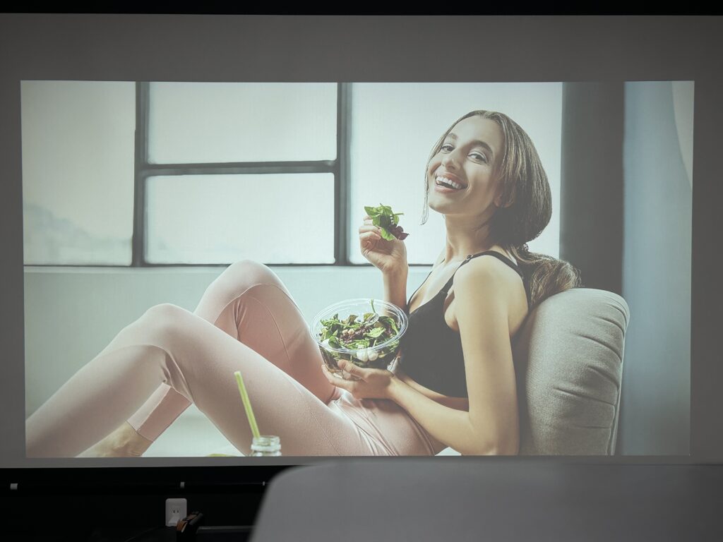 X9明るい部屋での映像