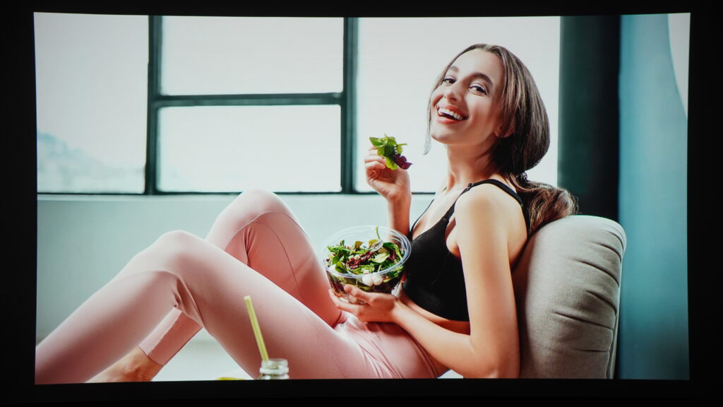 LS12000暗室の映像