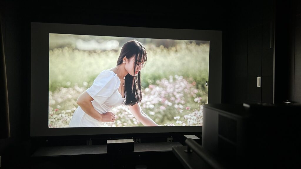 WiMiUS K13で映像を楽しむ