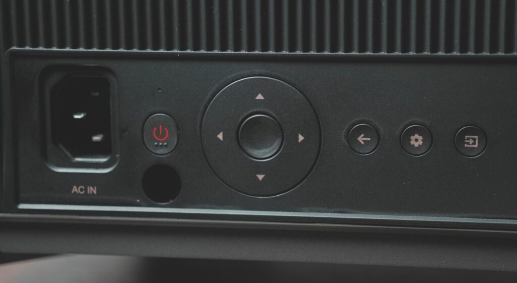 TITAN操作ボタン