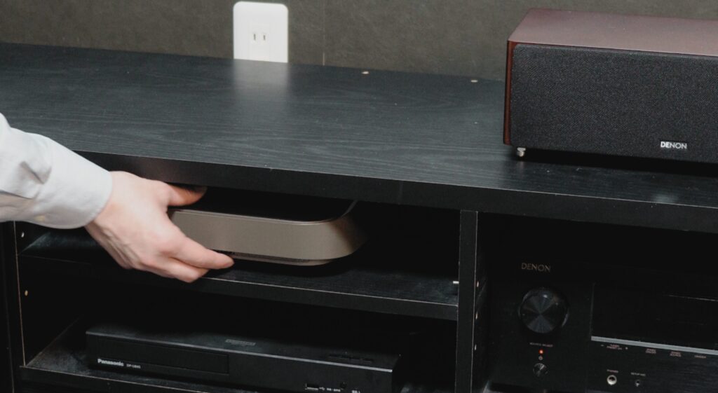 TVボードに収納