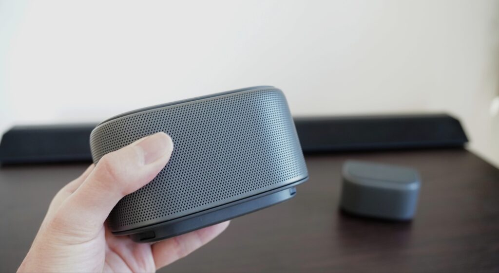サウンドバーとステレオスピーカーを比較