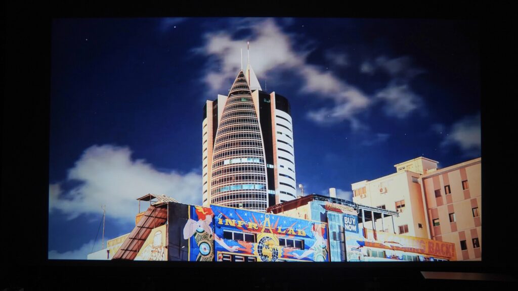 P65で100インチの映像を楽しむ